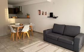 Oasis Departamentos, 4 y 2 personas
